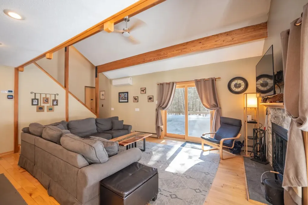 28 Summit Meadows Circle Dover VT 05356