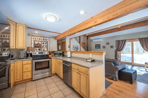 28 Summit Meadows Circle Dover VT 05356