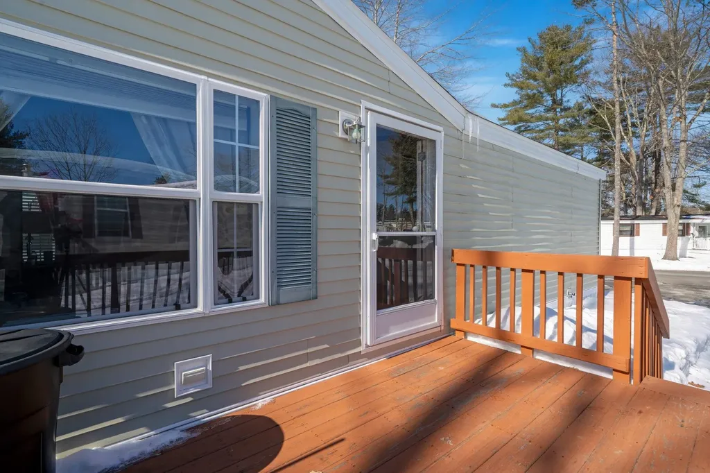 117 Colonial Village Somersworth NH 03878