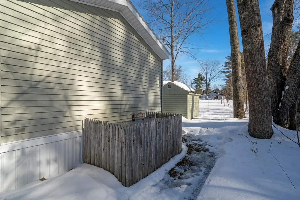 117 Colonial Village Somersworth NH 03878