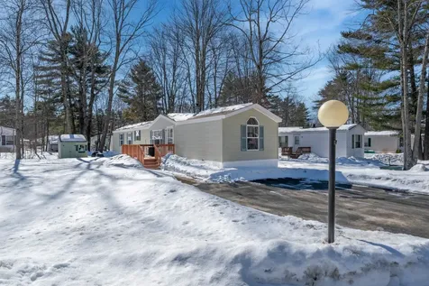 117 Colonial Village Somersworth NH 03878