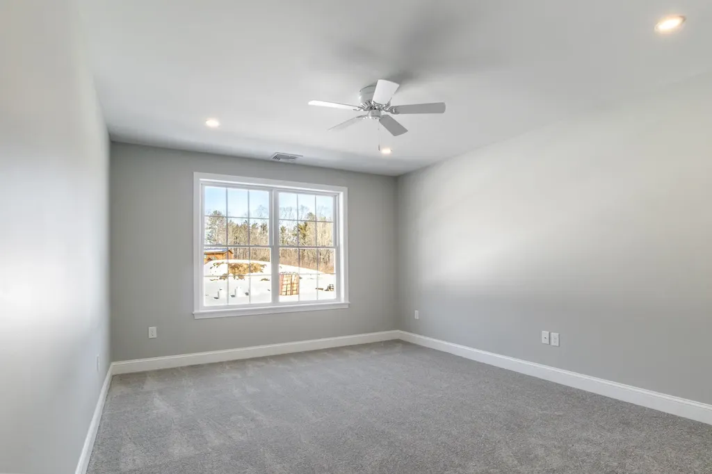 5B Violette Drive Epping NH 03042