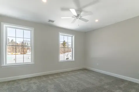 5B Violette Drive Epping NH 03042