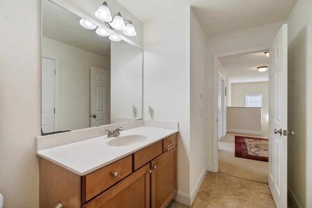 35 Sommerfield Avenue South Burlington VT 05403