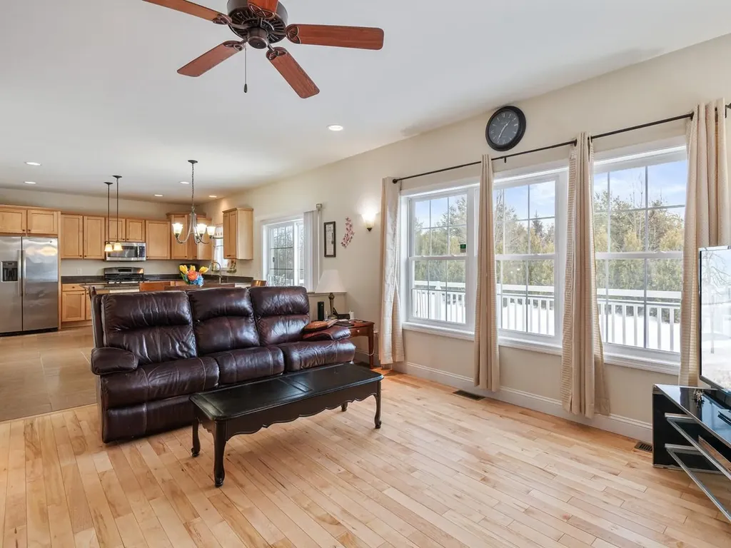 35 Sommerfield Avenue South Burlington VT 05403