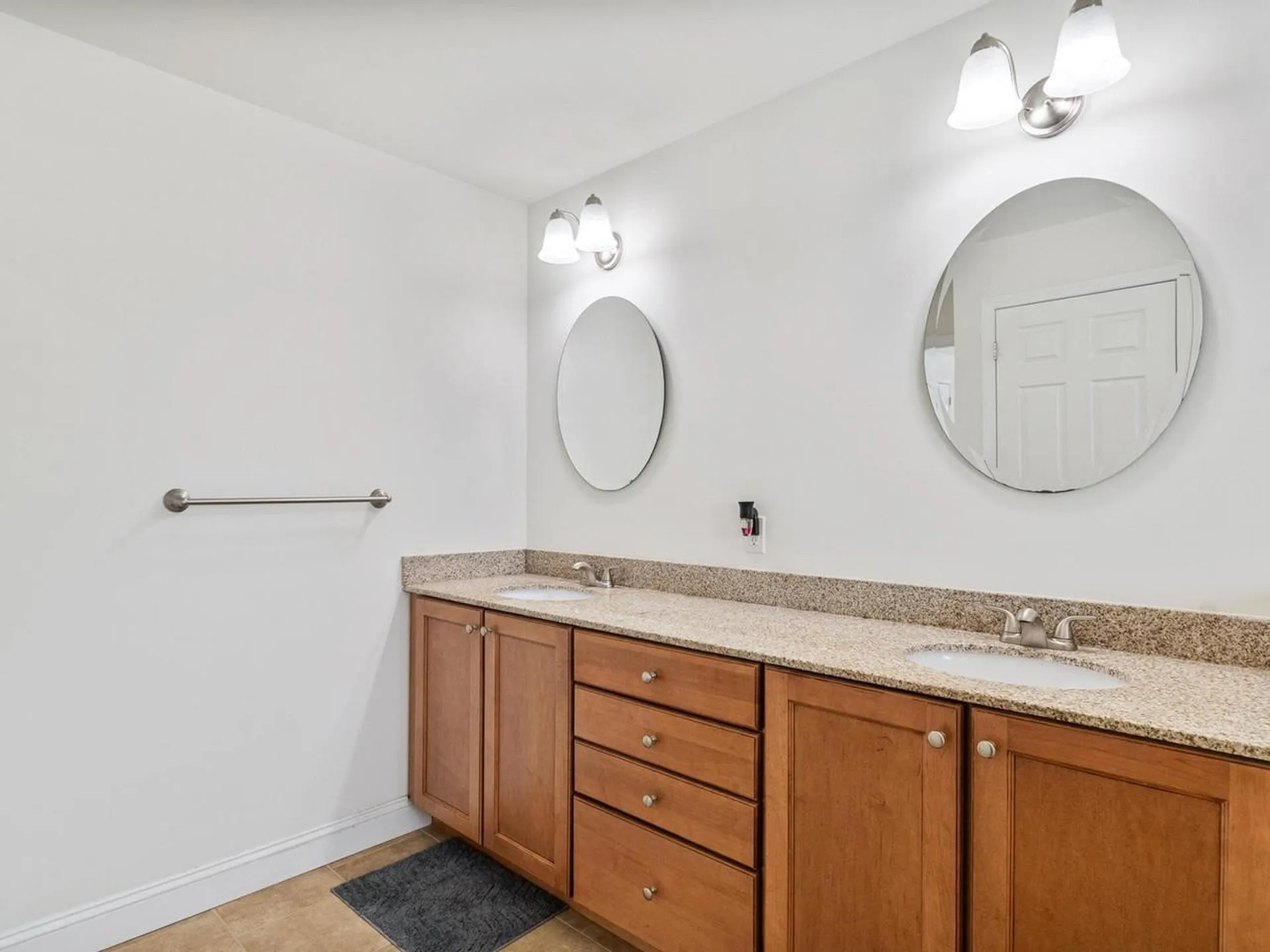 35 Sommerfield Avenue South Burlington VT 05403