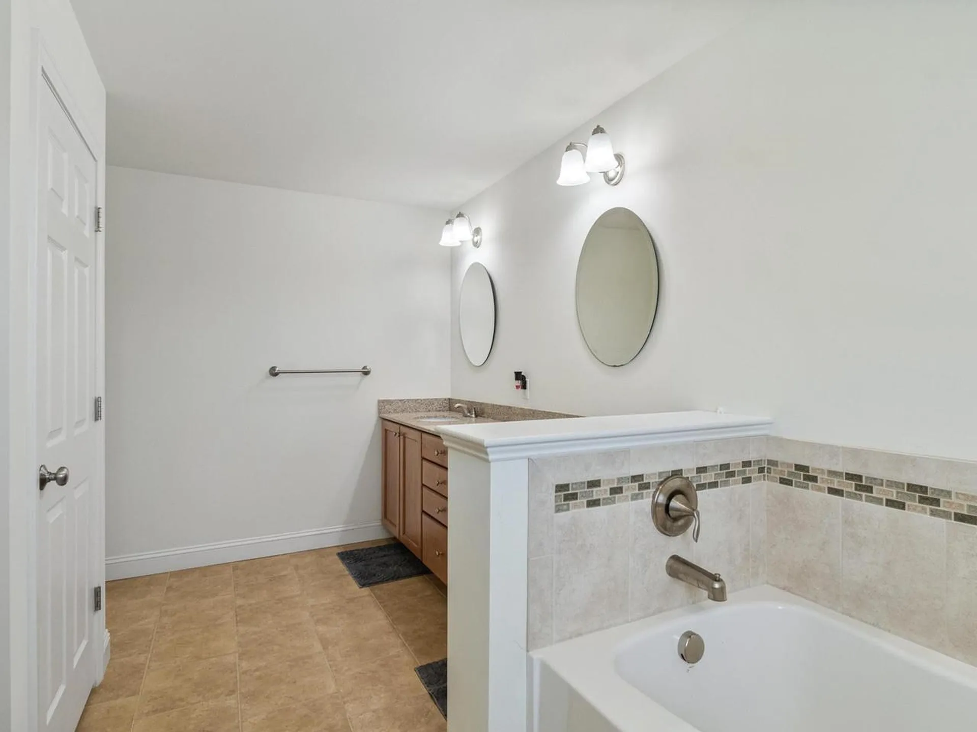 35 Sommerfield Avenue South Burlington VT 05403