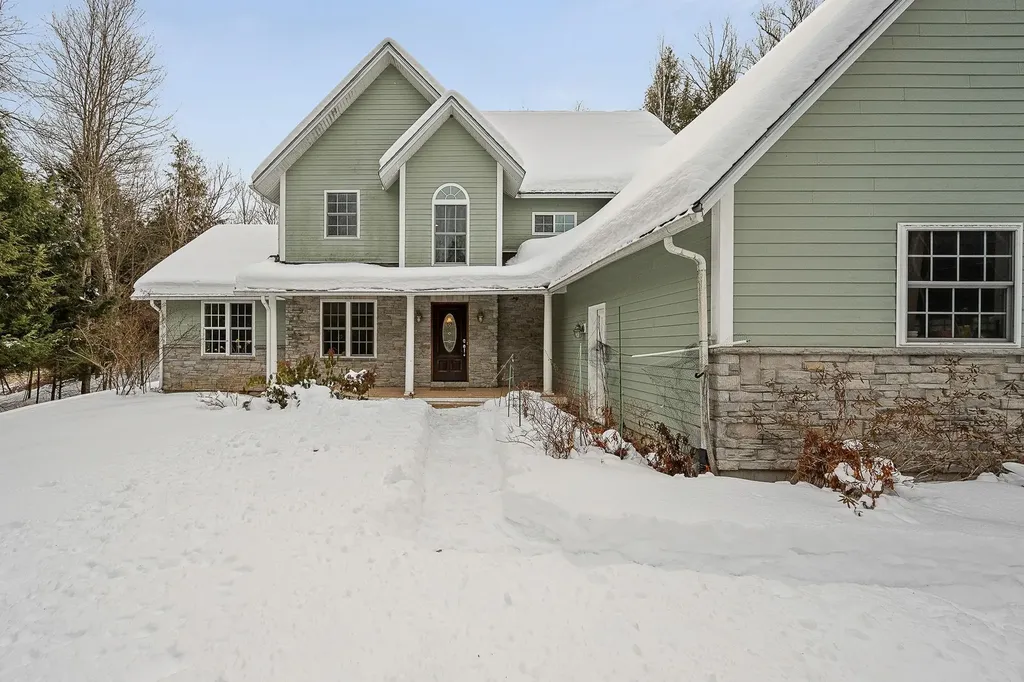196 Countryside Road Waterbury VT 05676