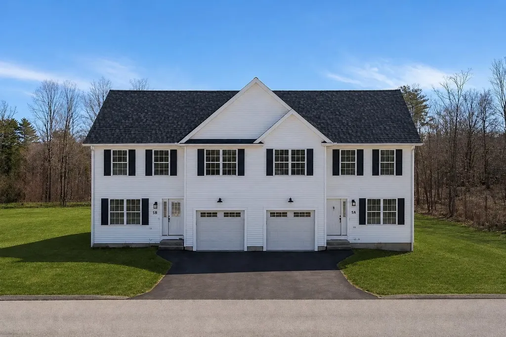 5A Violette Drive Epping NH 03042