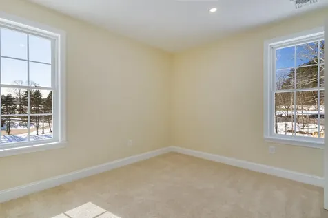 5A Violette Drive Epping NH 03042
