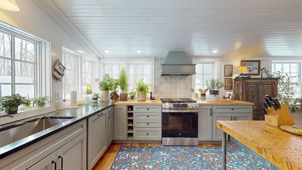 23 E Prospect Street Brandon VT 05733