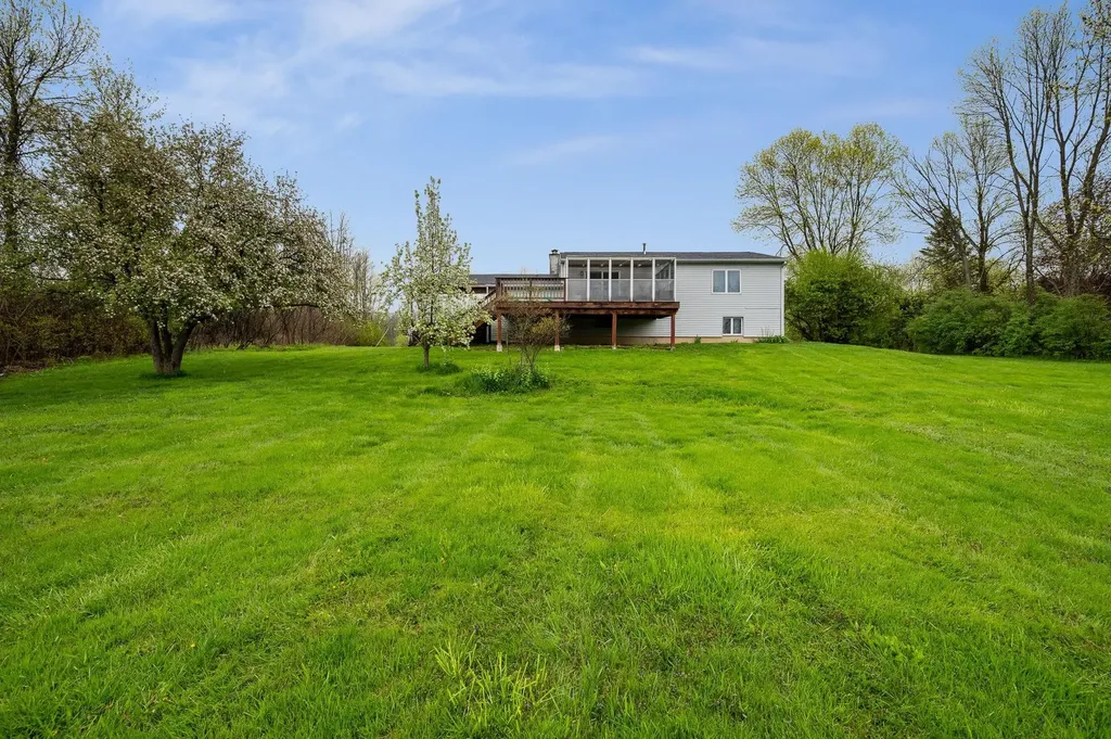 263 Lynrick Acres Charlotte VT 05445