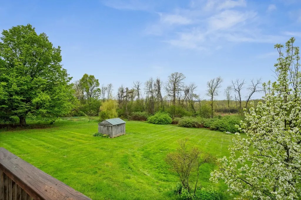 263 Lynrick Acres Charlotte VT 05445