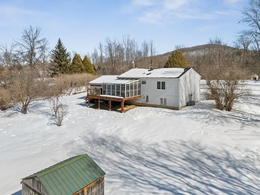 263 Lynrick Acres Charlotte VT 05445