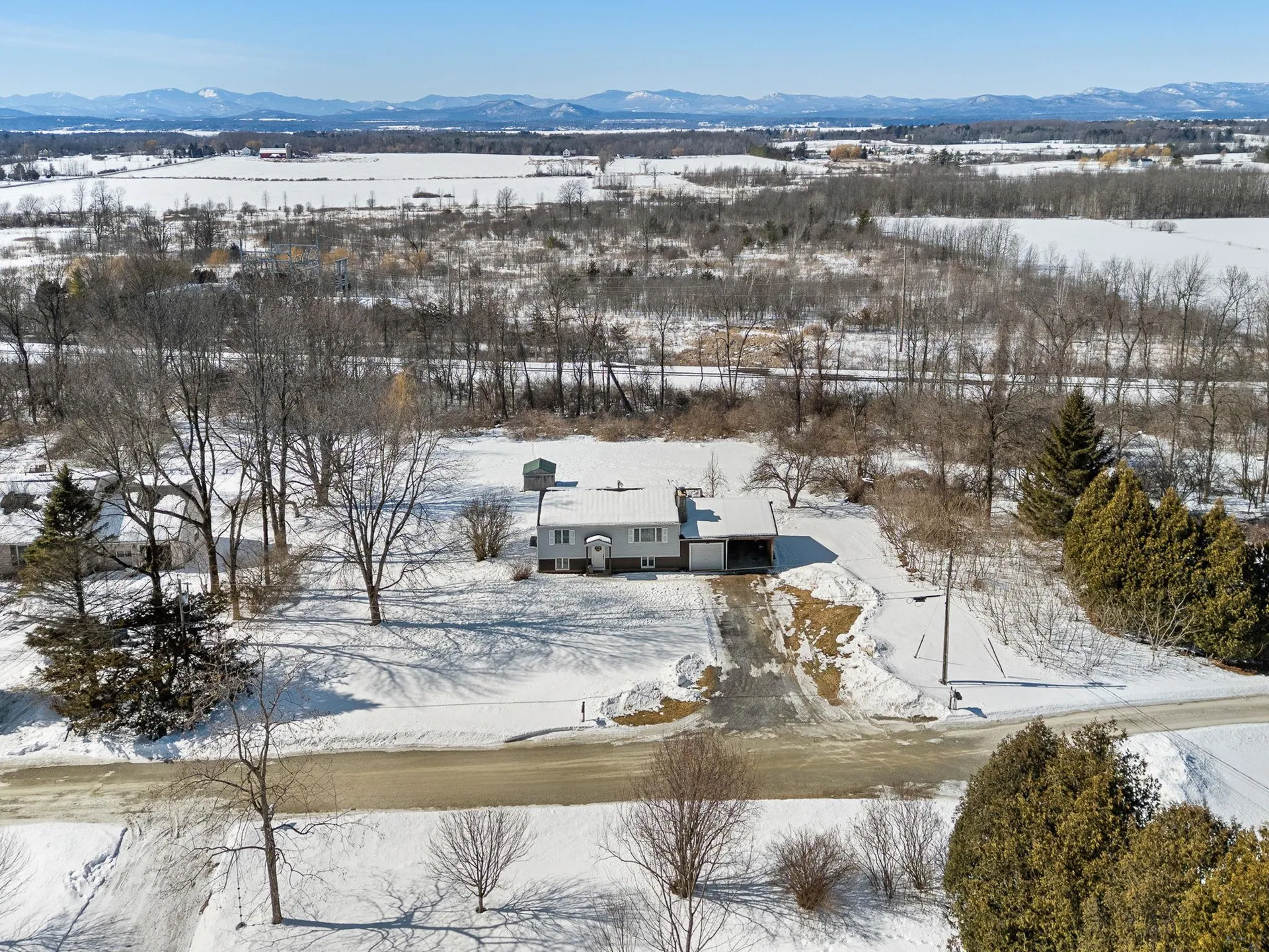 263 Lynrick Acres Charlotte VT 05445