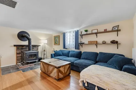 263 Lynrick Acres Charlotte VT 05445