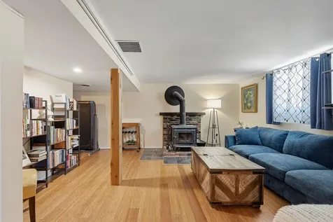 263 Lynrick Acres Charlotte VT 05445