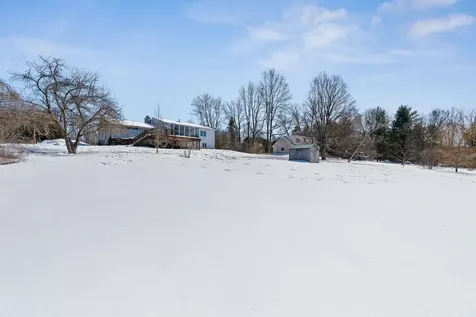 263 Lynrick Acres Charlotte VT 05445