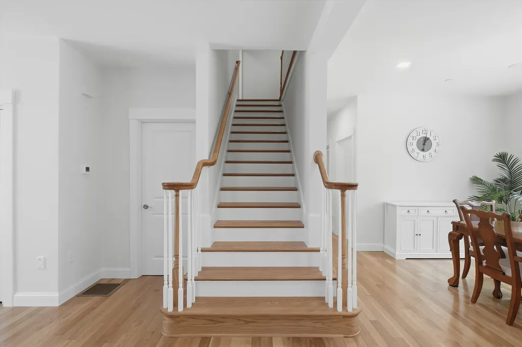 14 Lefevre Drive Kingston NH 03848