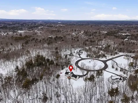 14 Lefevre Drive Kingston NH 03848