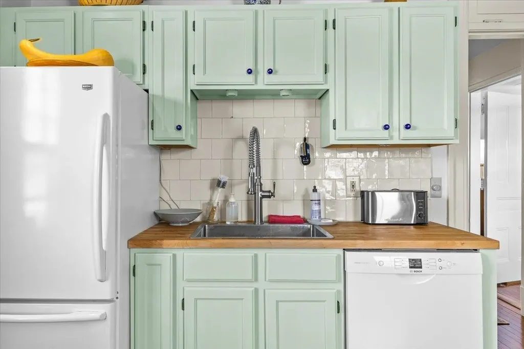 404 Dalton Drive Colchester VT 05495