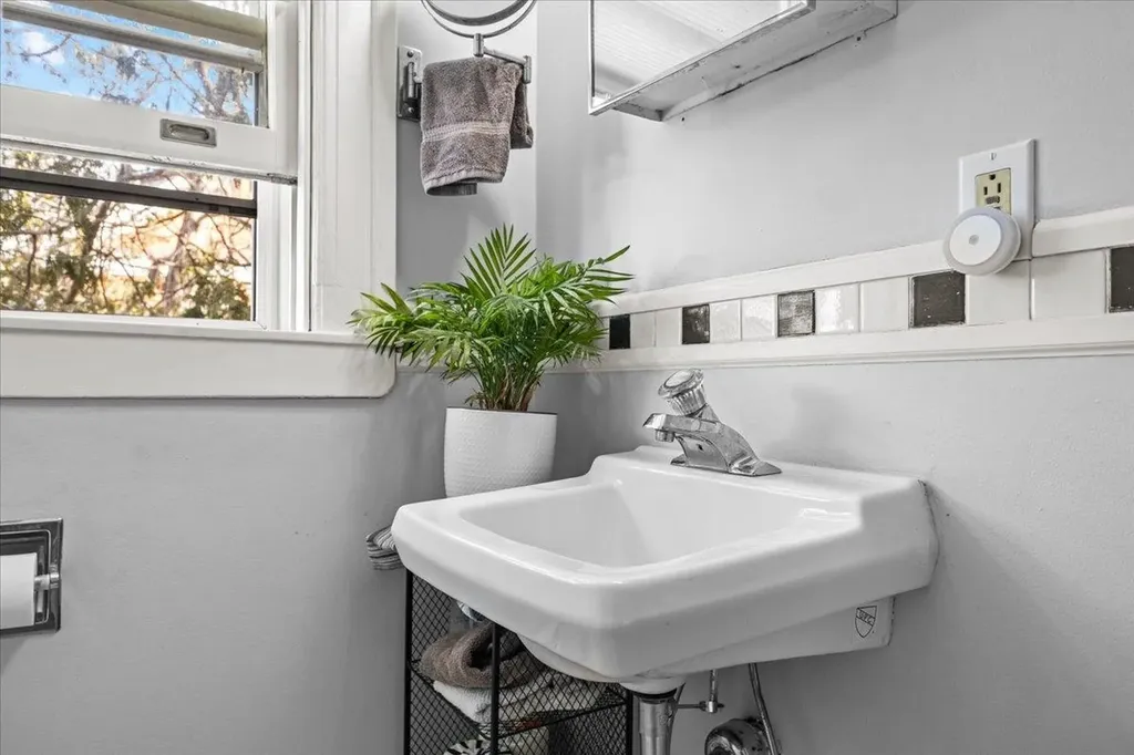 404 Dalton Drive Colchester VT 05495