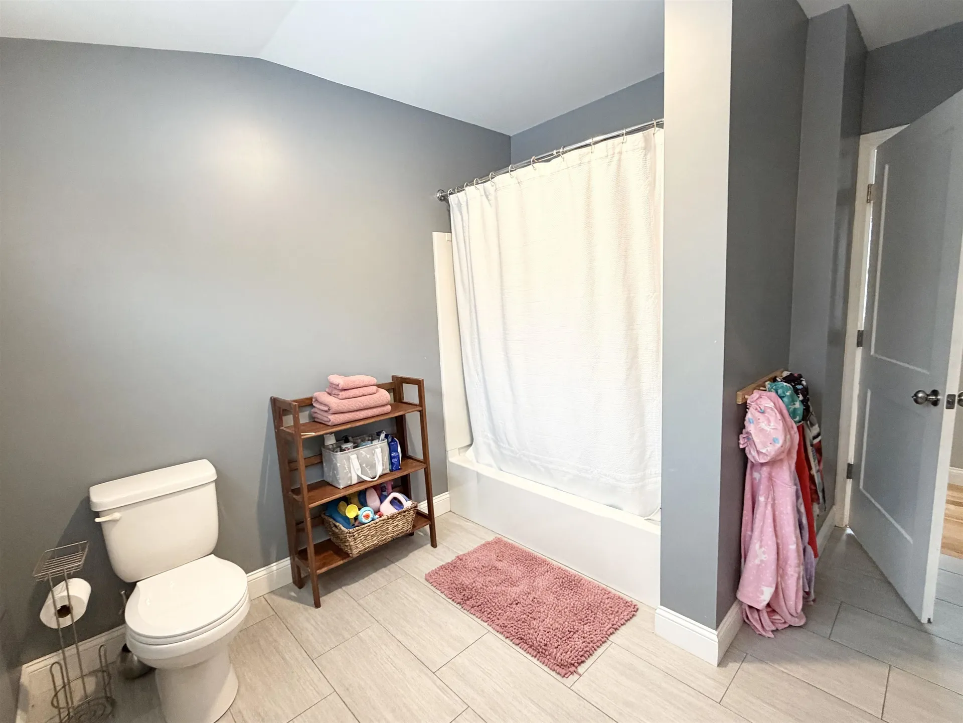 395 Critchett Road Candia NH 03034