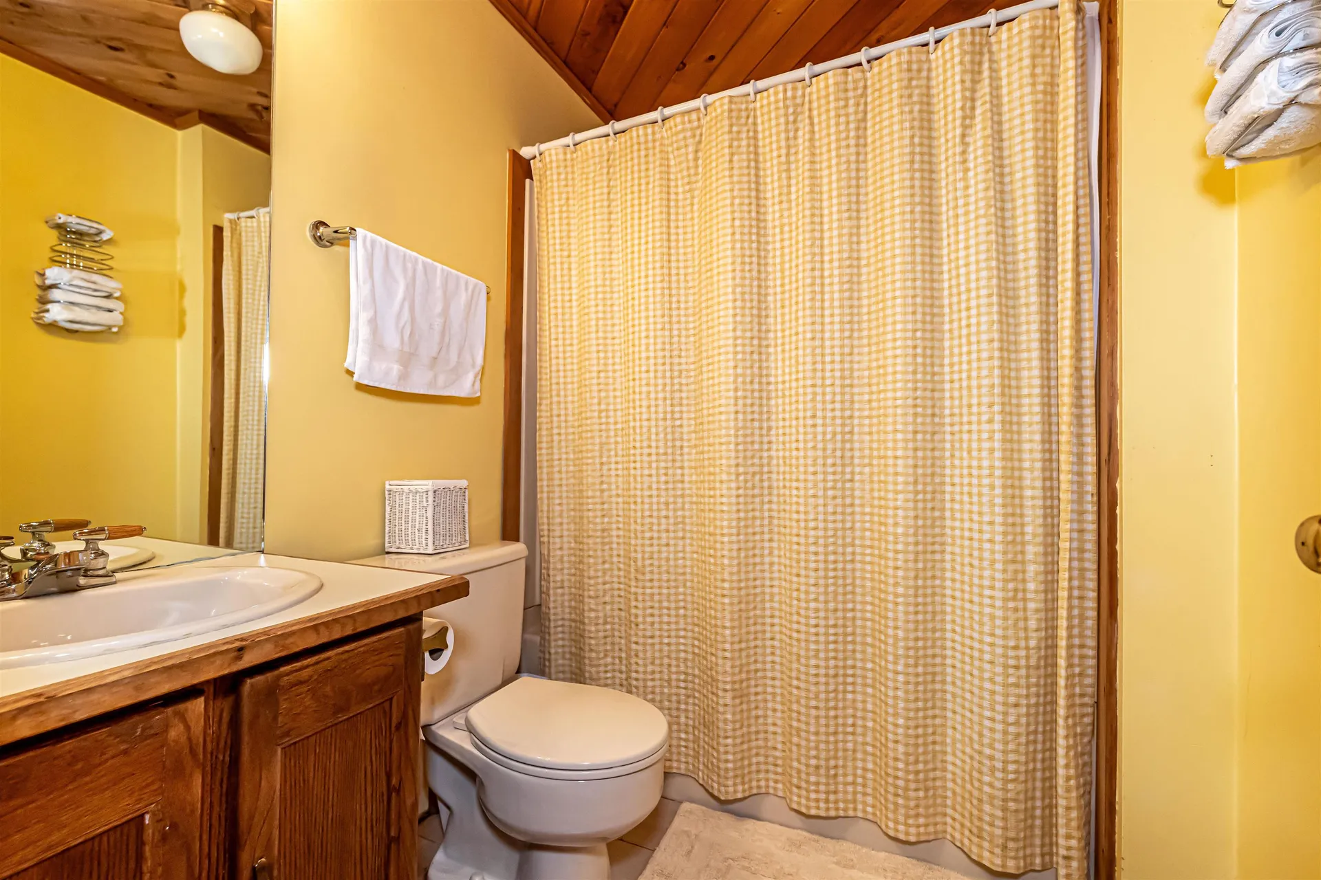 8 Crane Circle Laconia NH 03246