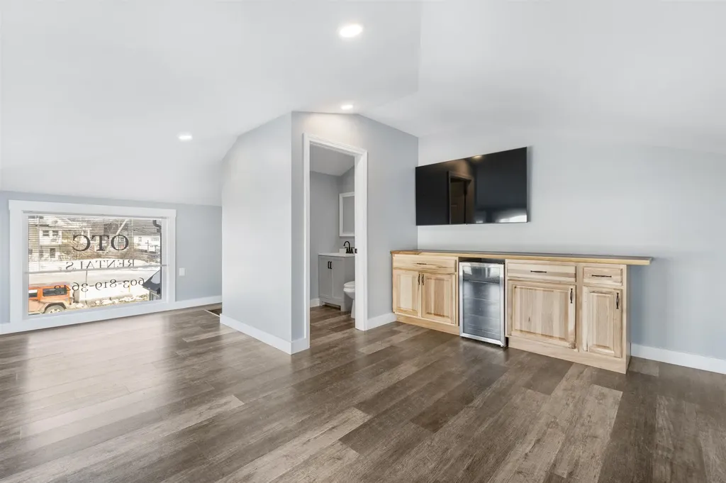 121 Main Street Colebrook NH 03576