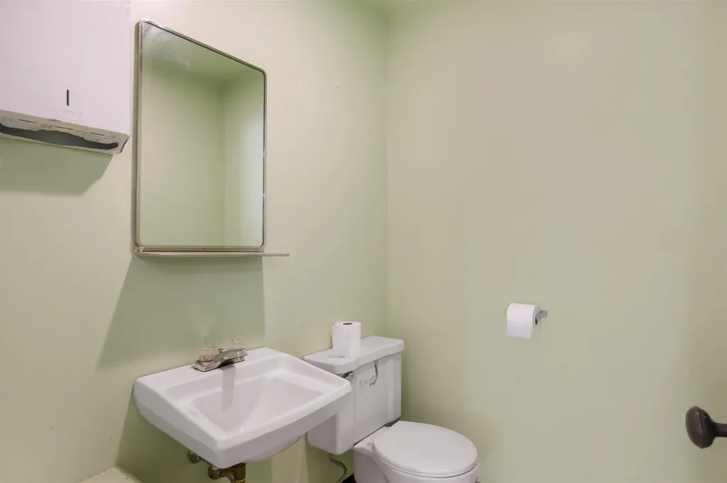 124 Main Street Colebrook NH 03576