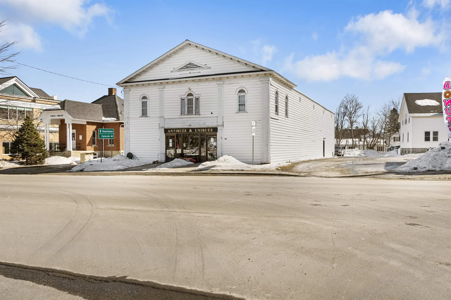 124 Main Street Colebrook NH 03576