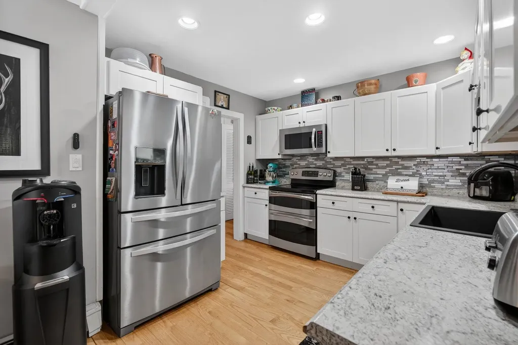 28 Pearson Road Merrimack NH 03054