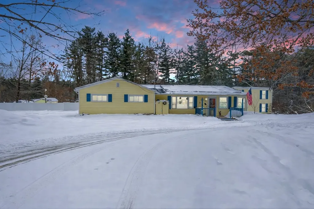 28 Pearson Road Merrimack NH 03054