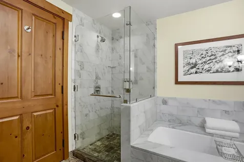 7412 Mountain Road Stowe VT 05672