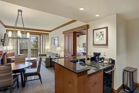 7412 Mountain Road Stowe VT 05672