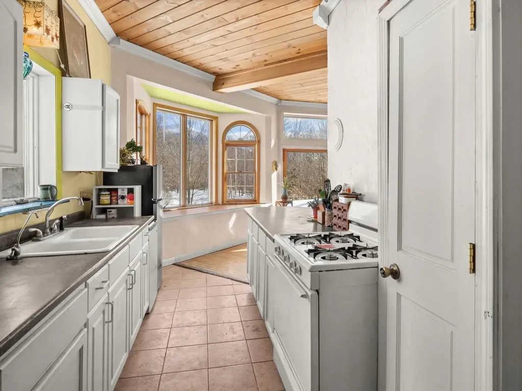298 Biddle Road Lincoln VT 05443