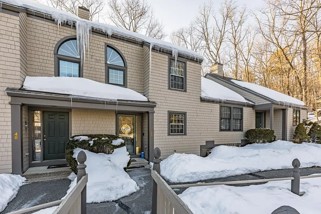 1465 Hooksett Road Hooksett NH 03106