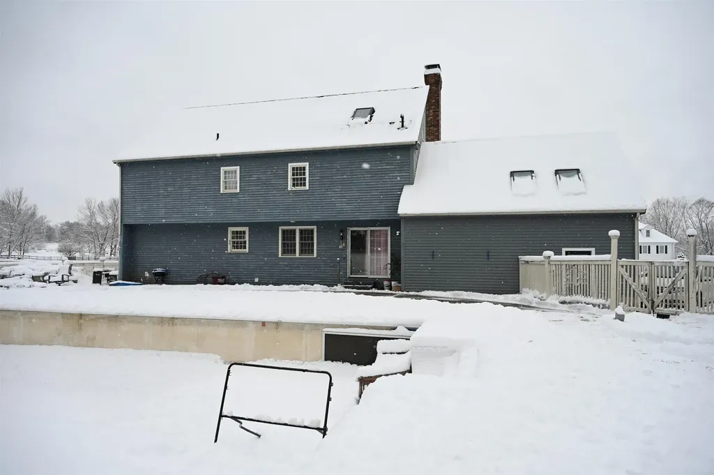 4 Westview Drive Derry NH 03038