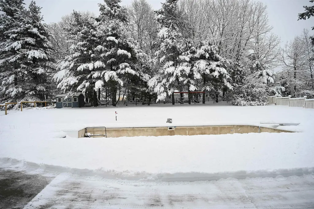 4 Westview Drive Derry NH 03038