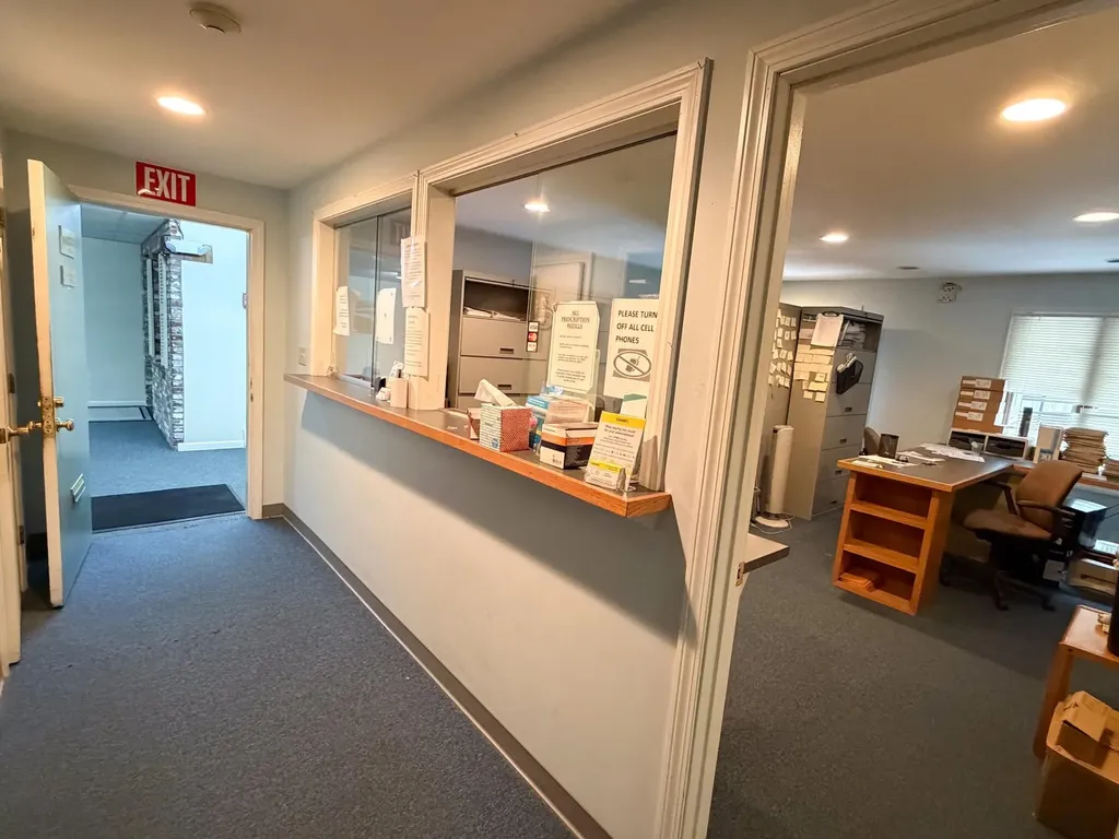 289 Main Street Salem NH 03079