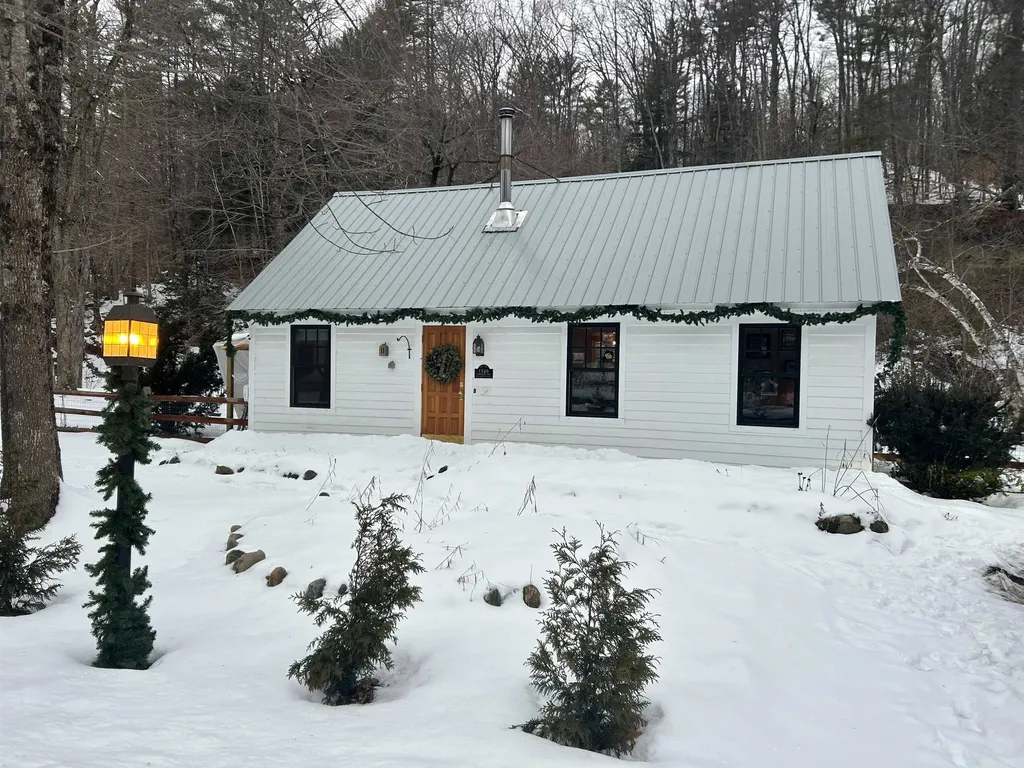 1528 Townshend Road Grafton VT 05146