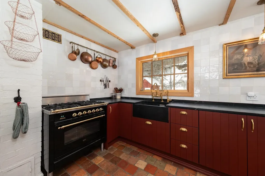 1528 Townshend Road Grafton VT 05146