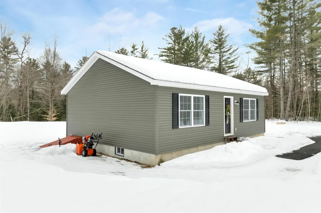 5 Granite Way Canaan NH 03741