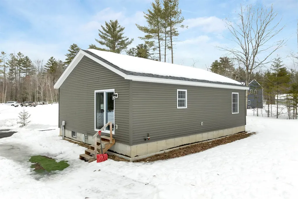 5 Granite Way Canaan NH 03741