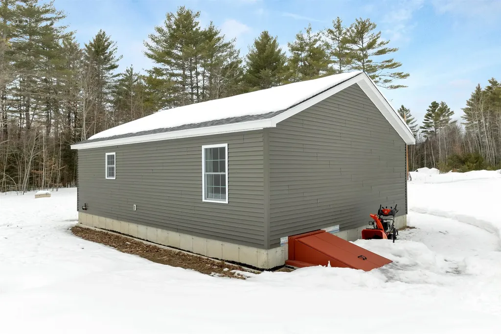 5 Granite Way Canaan NH 03741