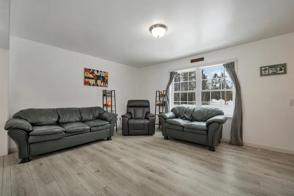 5 Granite Way Canaan NH 03741