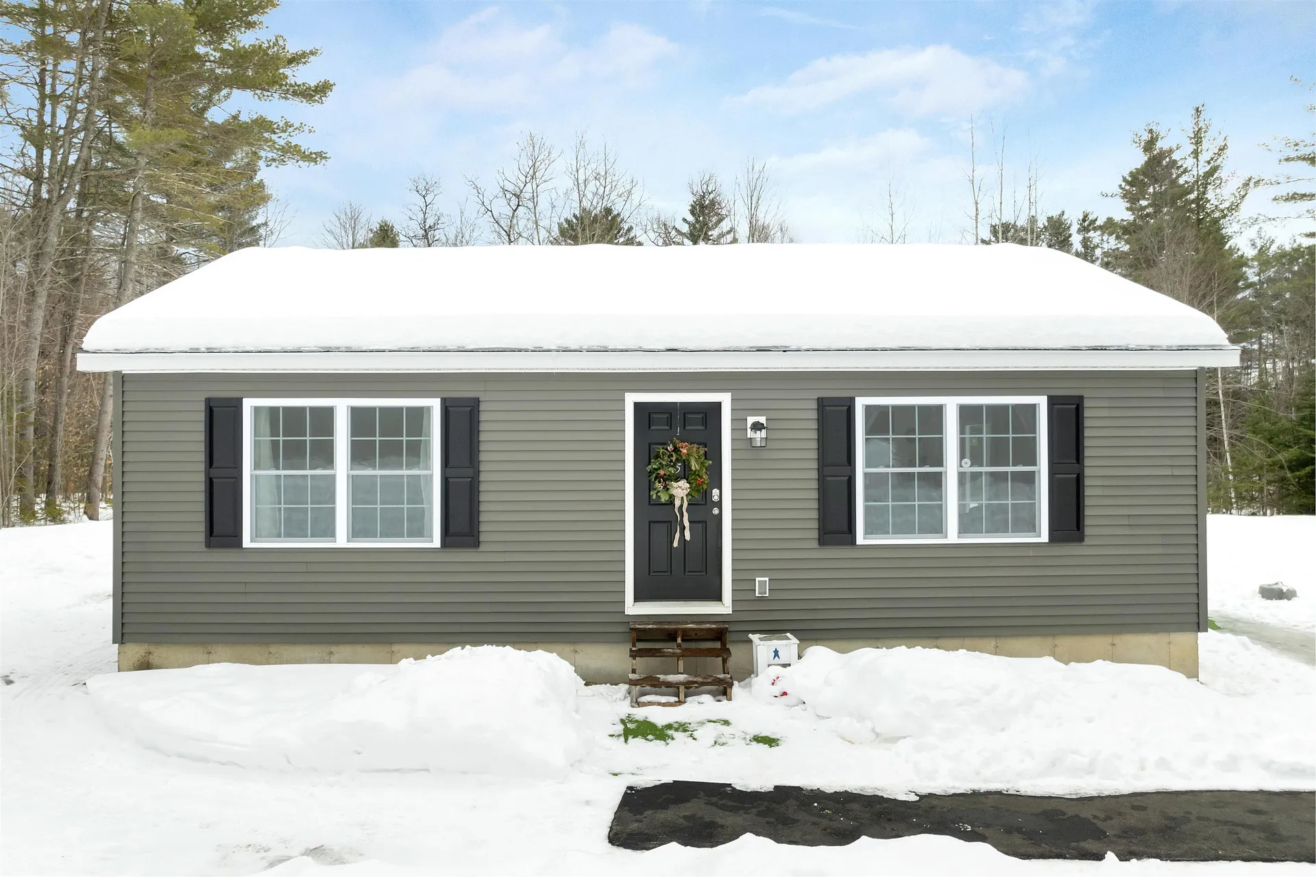 5 Granite Way Canaan NH 03741