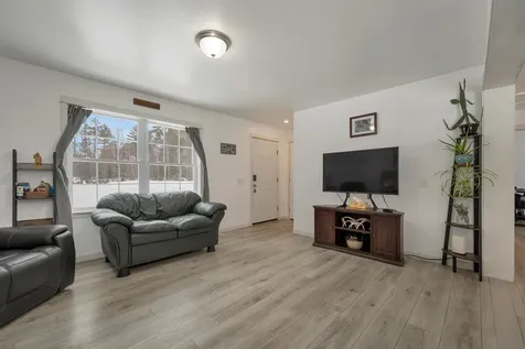 5 Granite Way Canaan NH 03741