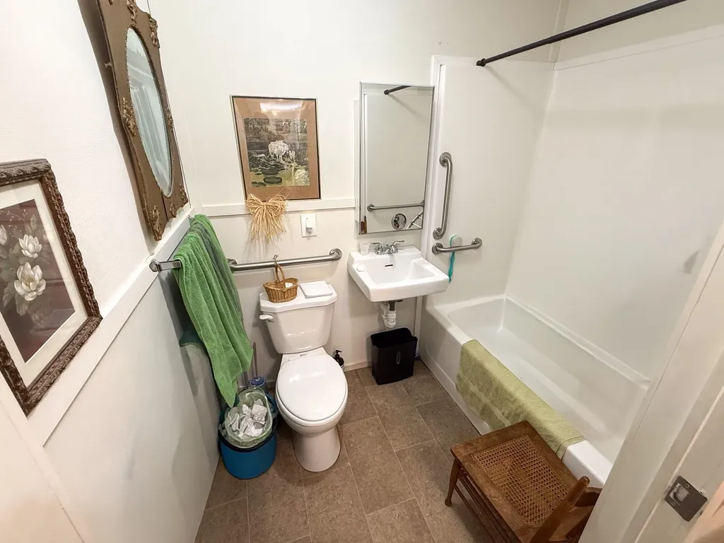 80 Whistlestop Way Bradford VT 05033