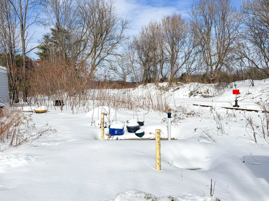 80 Whistlestop Way Bradford VT 05033